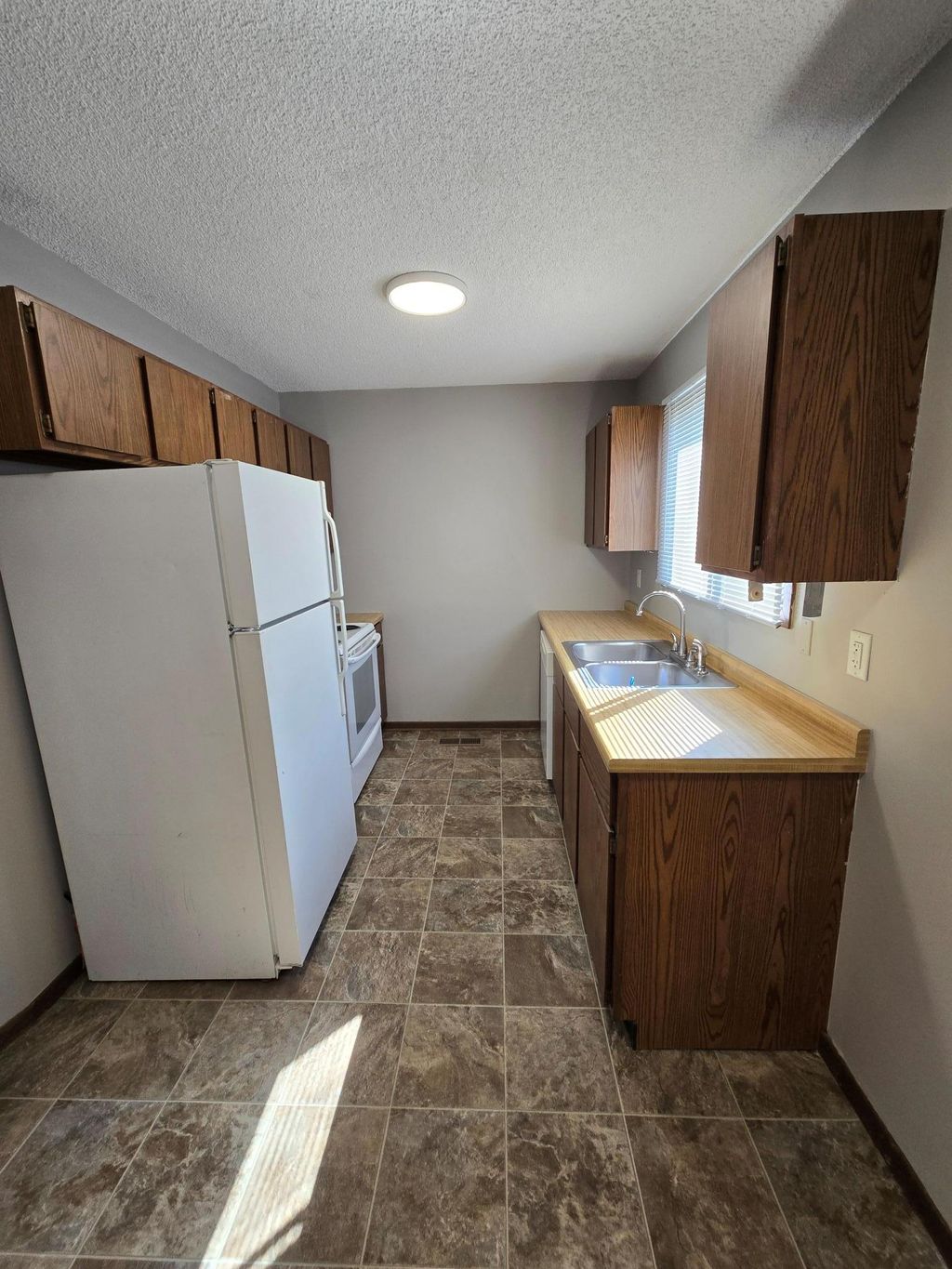 Photo of 6662 84th Court N, Brooklyn Park, MN 55445 (MLS # 7055374)