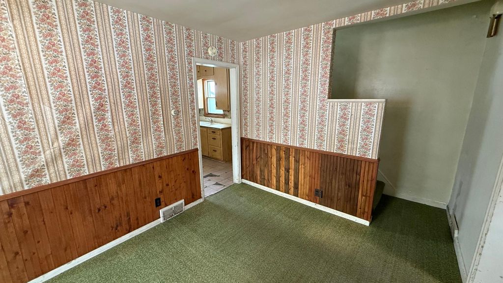 Photo of 1504 7 1/2 Street SW, Willmar, MN 56201 (MLS # 7008787)