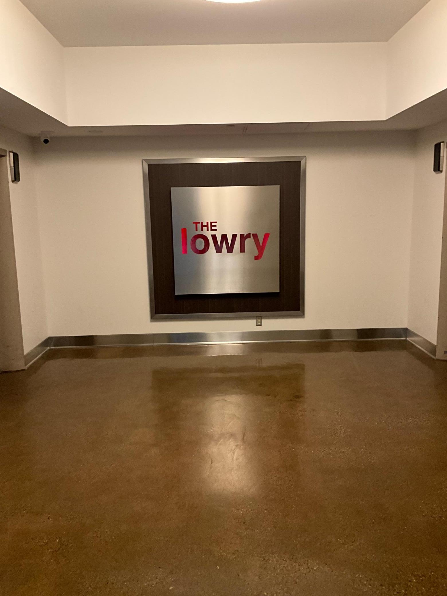 350 Saint Peter Street 405