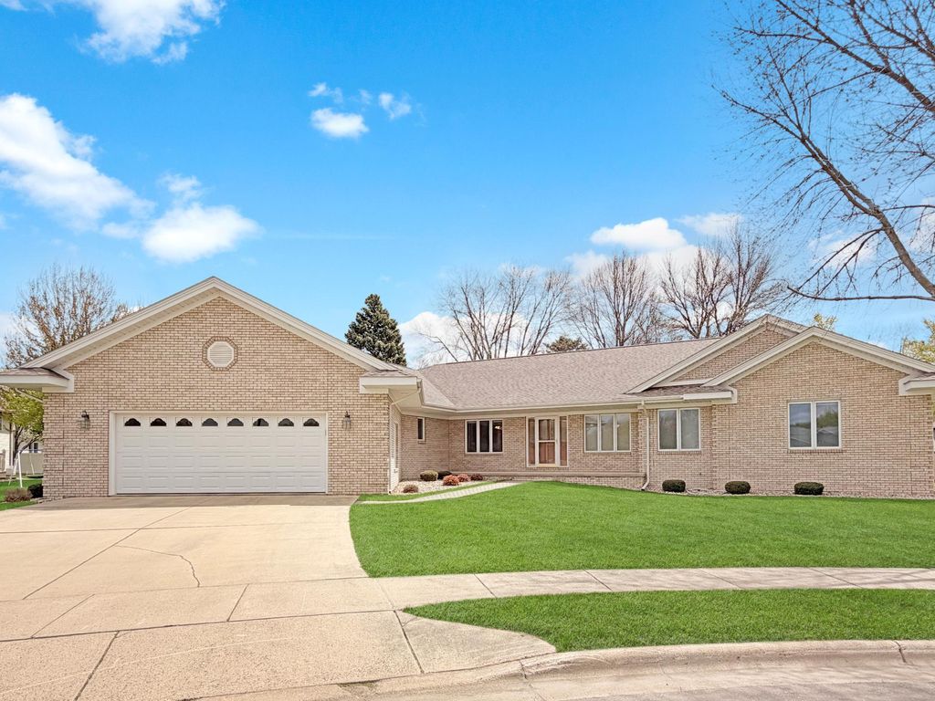 Photo of 103 Whitney Circle, Marshall, MN 56258 (MLS # 7069198)