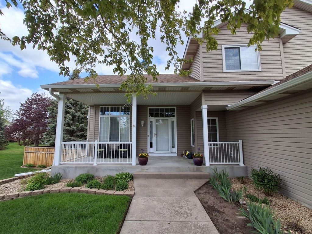 Photo of 4522 Impatiens Avenue N, Brooklyn Park, MN 55443 (MLS # 7053858)