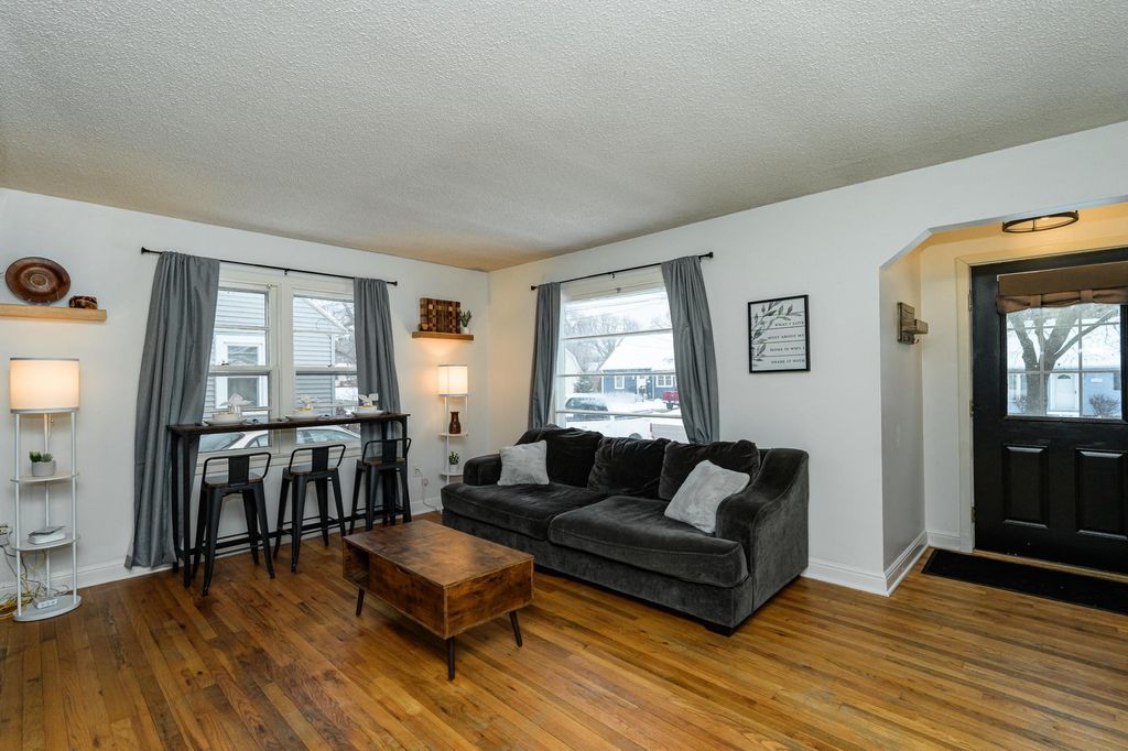 Photo of 1107 7th Avenue NW, Rochester, MN 55901 (MLS # 6824306)