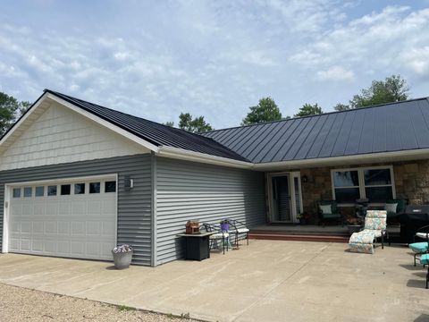 Photo of 23371 650th Avenue, Alden, MN 56009 (MLS # 6742457)