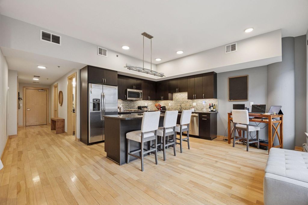 Photo of 740 Portland Avenue #710, Minneapolis, MN 55415 (MLS # 7067442)