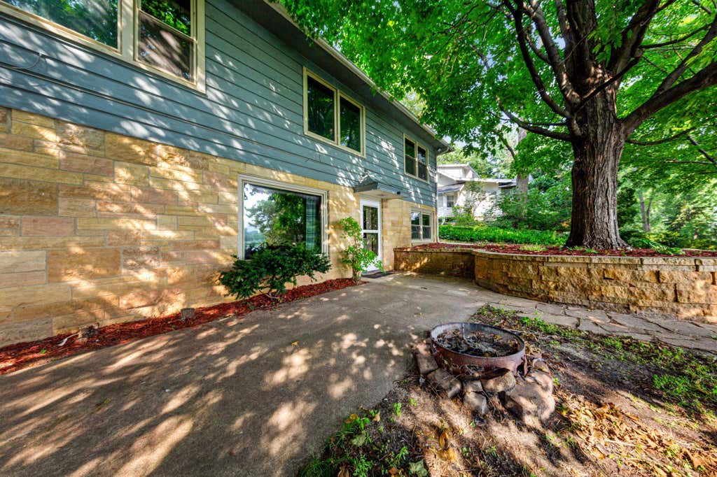 Photo of 114 14th Street NE, Rochester, MN 55906 (MLS # 7113684)