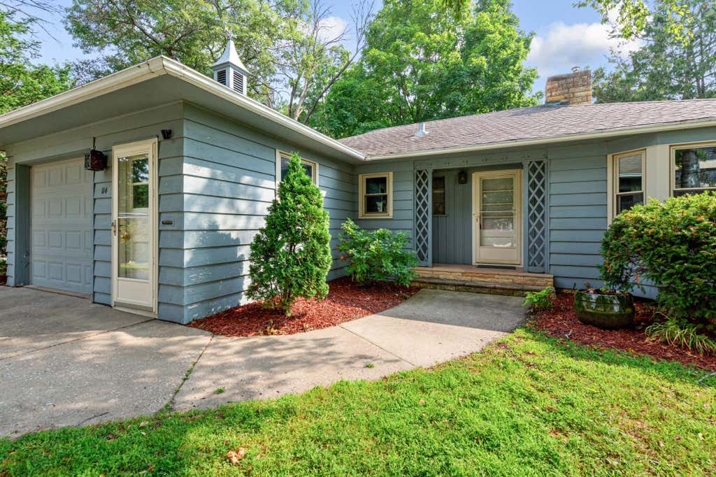 Photo of 114 14th Street NE, Rochester, MN 55906 (MLS # 7113684)