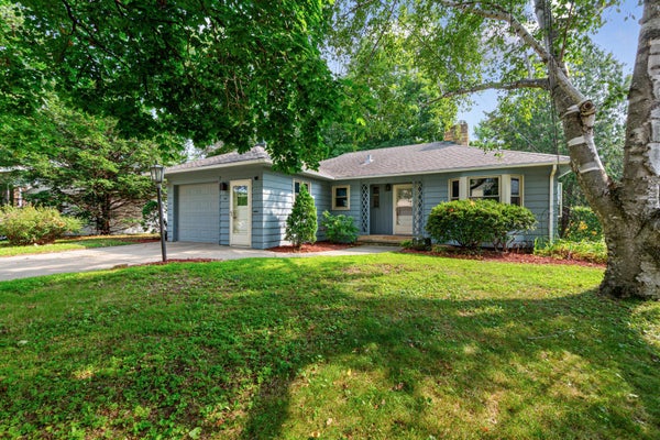 114 14TH ST NE, ROCHESTER, MN 55906 - Image 065d8ecb25a5a8f30738e07a2d52de4d/553569935
