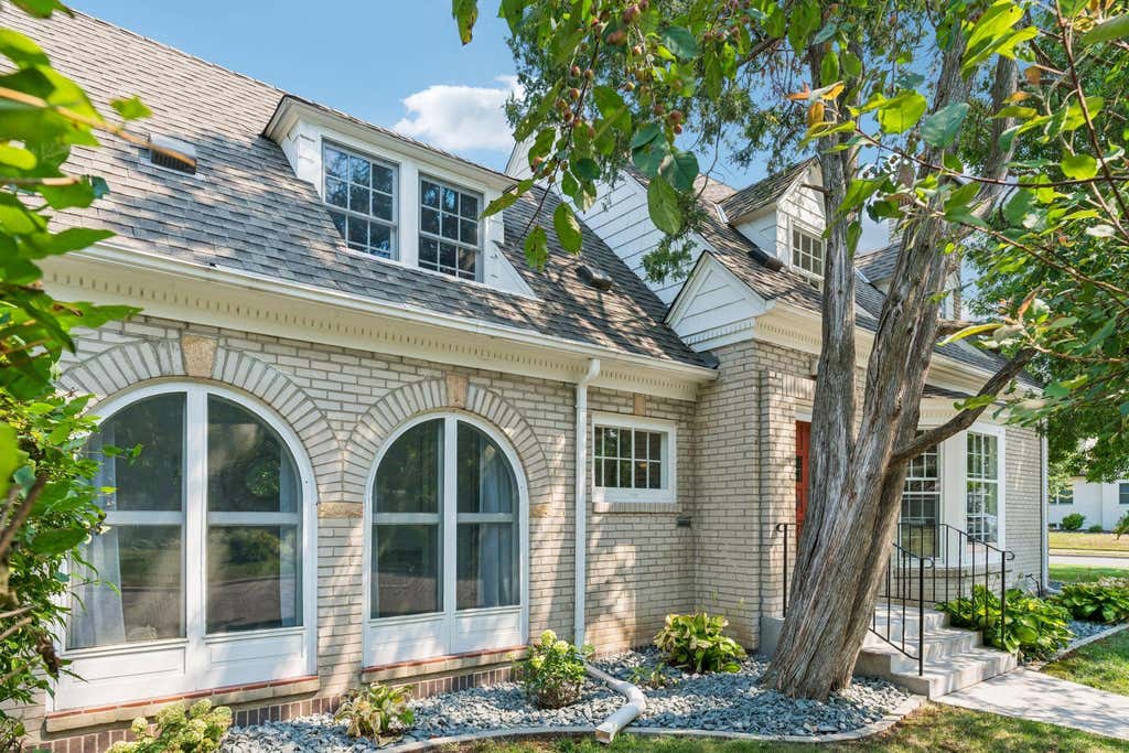 Photo of 2668 Inglewood Avenue S, Saint Louis Park, MN 55416 (MLS # 7121294)