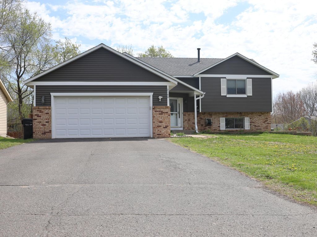 Photo of 2180 English Street, Maplewood, MN 55109 (MLS # 7056238)