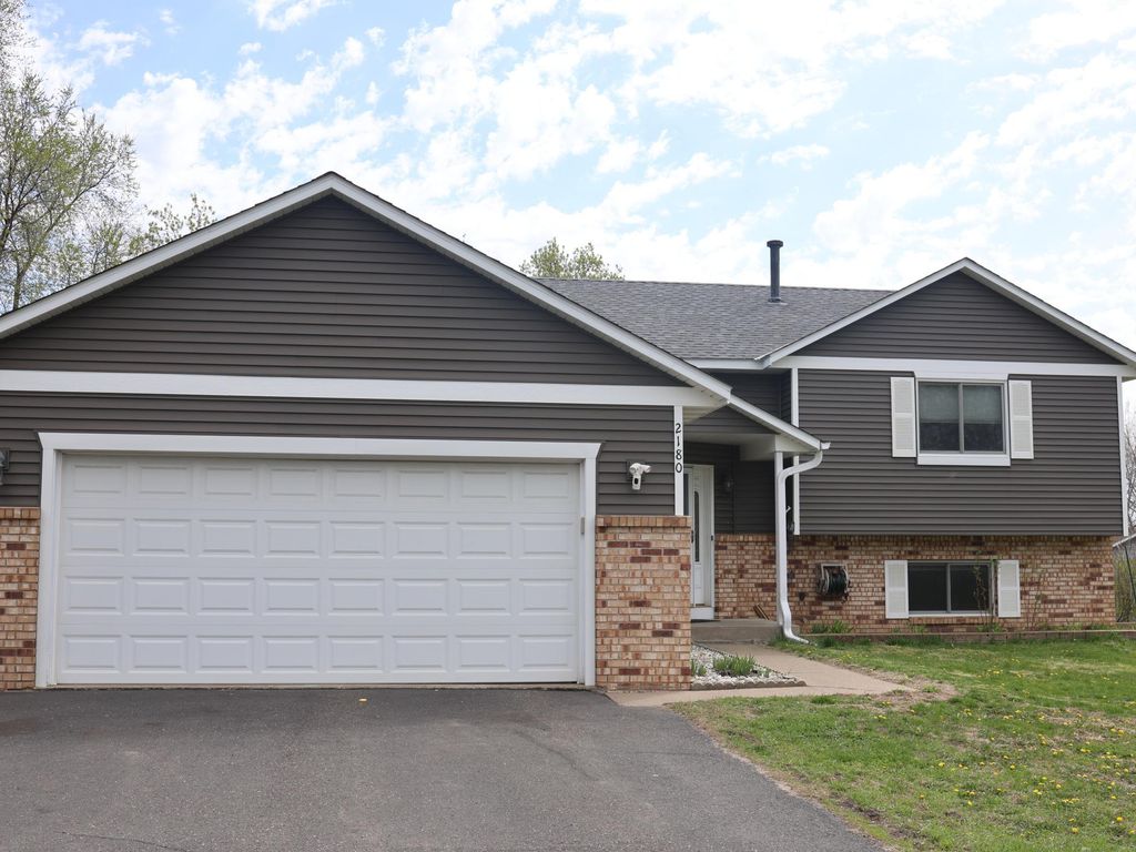 Photo of 2180 English Street, Maplewood, MN 55109 (MLS # 7056238)