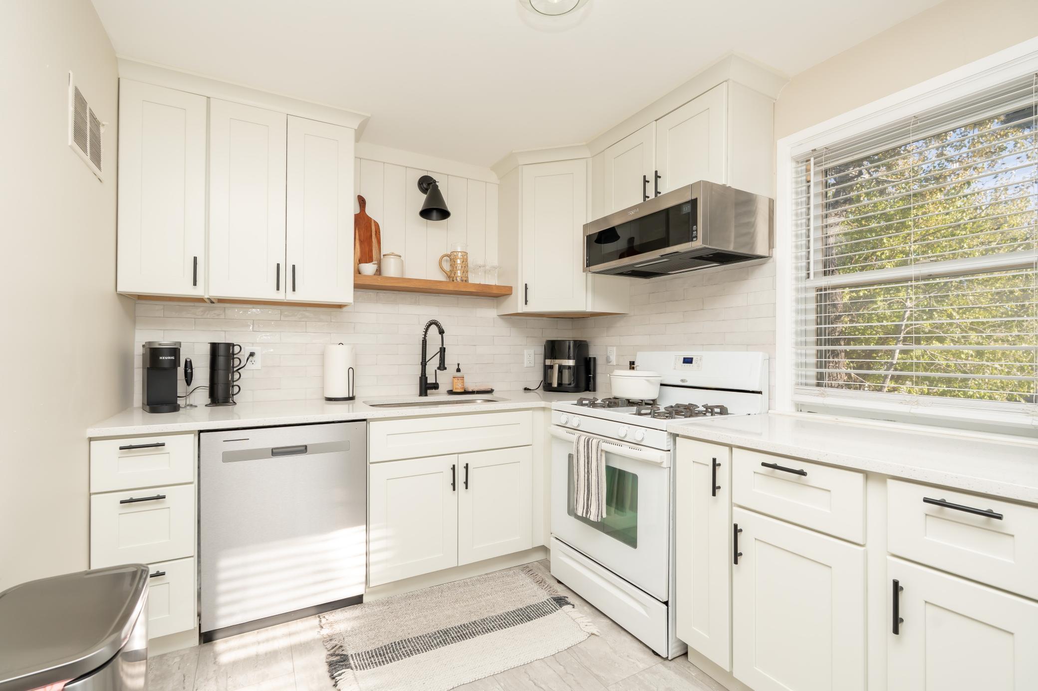 5909 Xerxes Avenue S