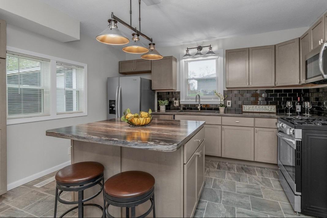 15055 Upper 63rd Street N