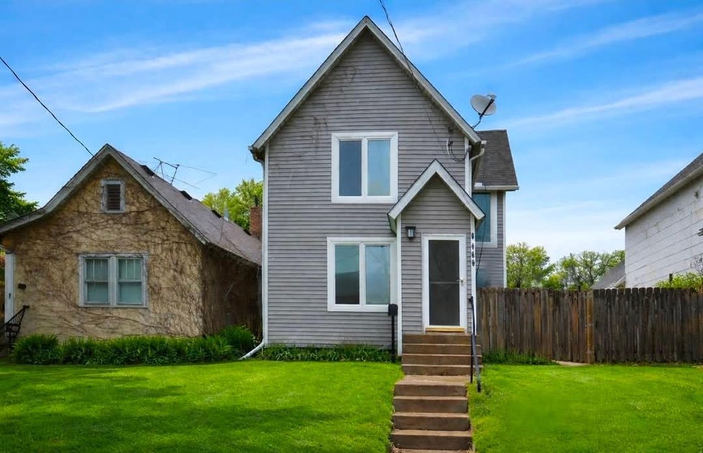 Photo of 397 Burgess Street, Saint Paul, MN 55117 (MLS # 7149671)