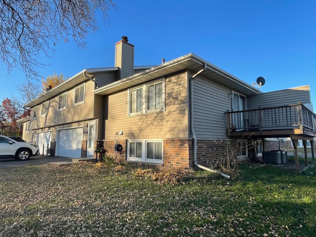 Photo of 6005 64th Avenue #6005, Brooklyn Park, MN 55429 (MLS # 7001990)