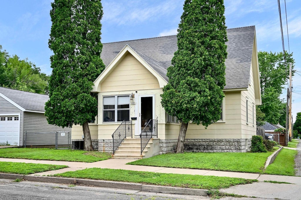 Photo of 460 Kansas Street, Winona, MN 55987 (MLS # 7113132)