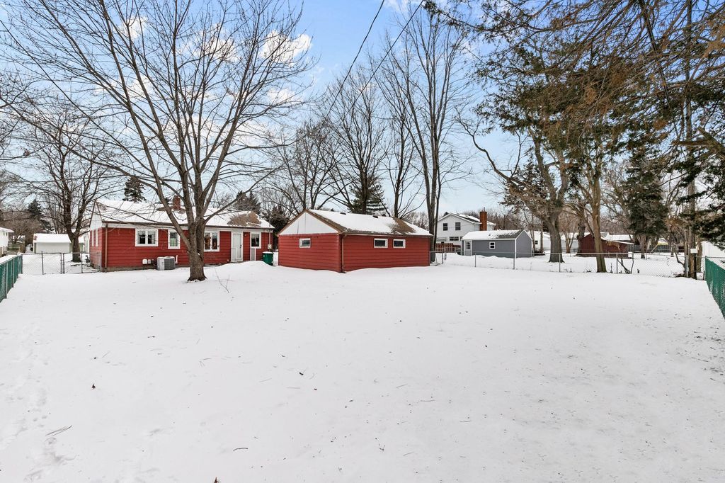 Photo of 2910 Simpson Street, Roseville, MN 55113 (MLS # 7012242)