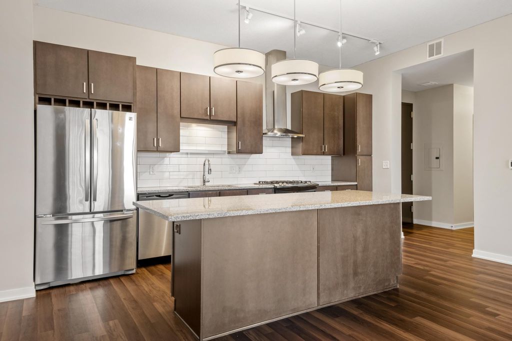 Photo of 465 Nicollet Mall #2406, Minneapolis, MN 55401 (MLS # 7010887)