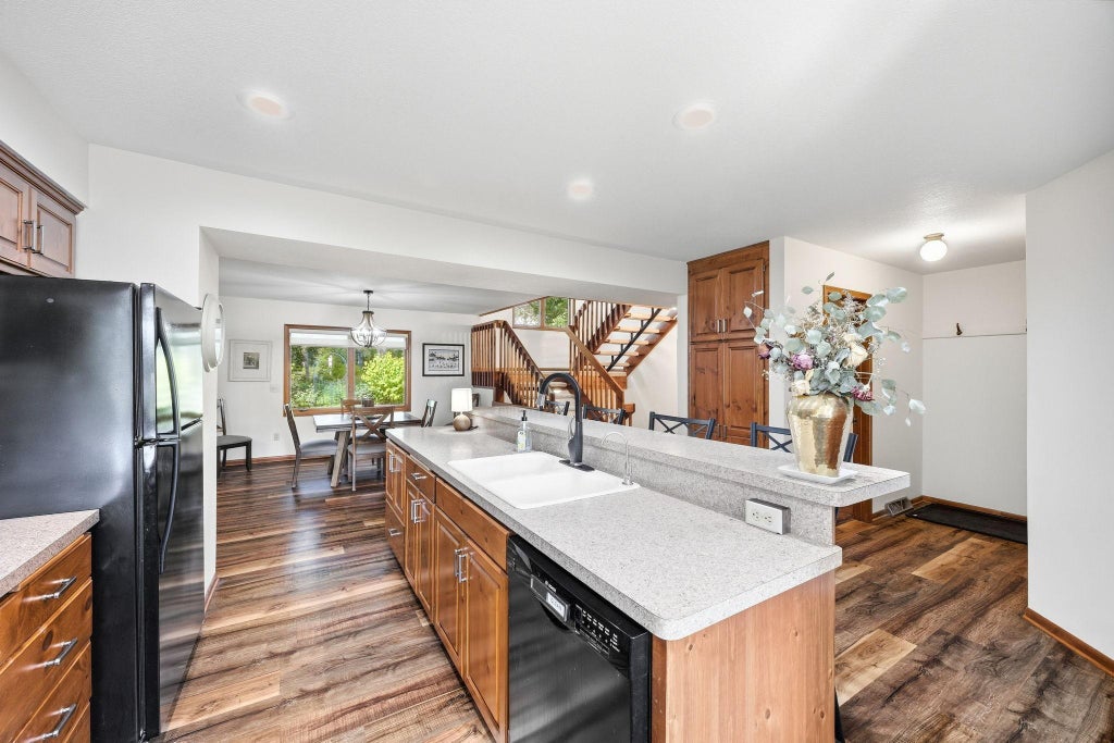 Photo of 1275 Rolling Oaks Lane NW, Hutchinson, MN 55350 (MLS # 7147480)
