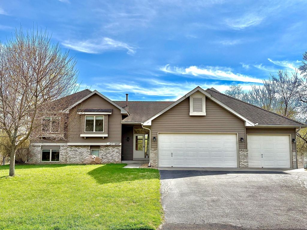 Photo of 4947 Credit River Drive, Savage, MN 55378 (MLS # 7058699)