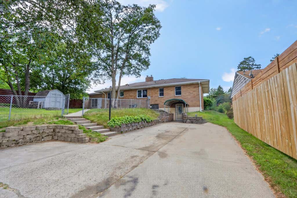 Photo of 212 S Pokegama Avenue, Grand Rapids, MN 55744 (MLS # 7125490)