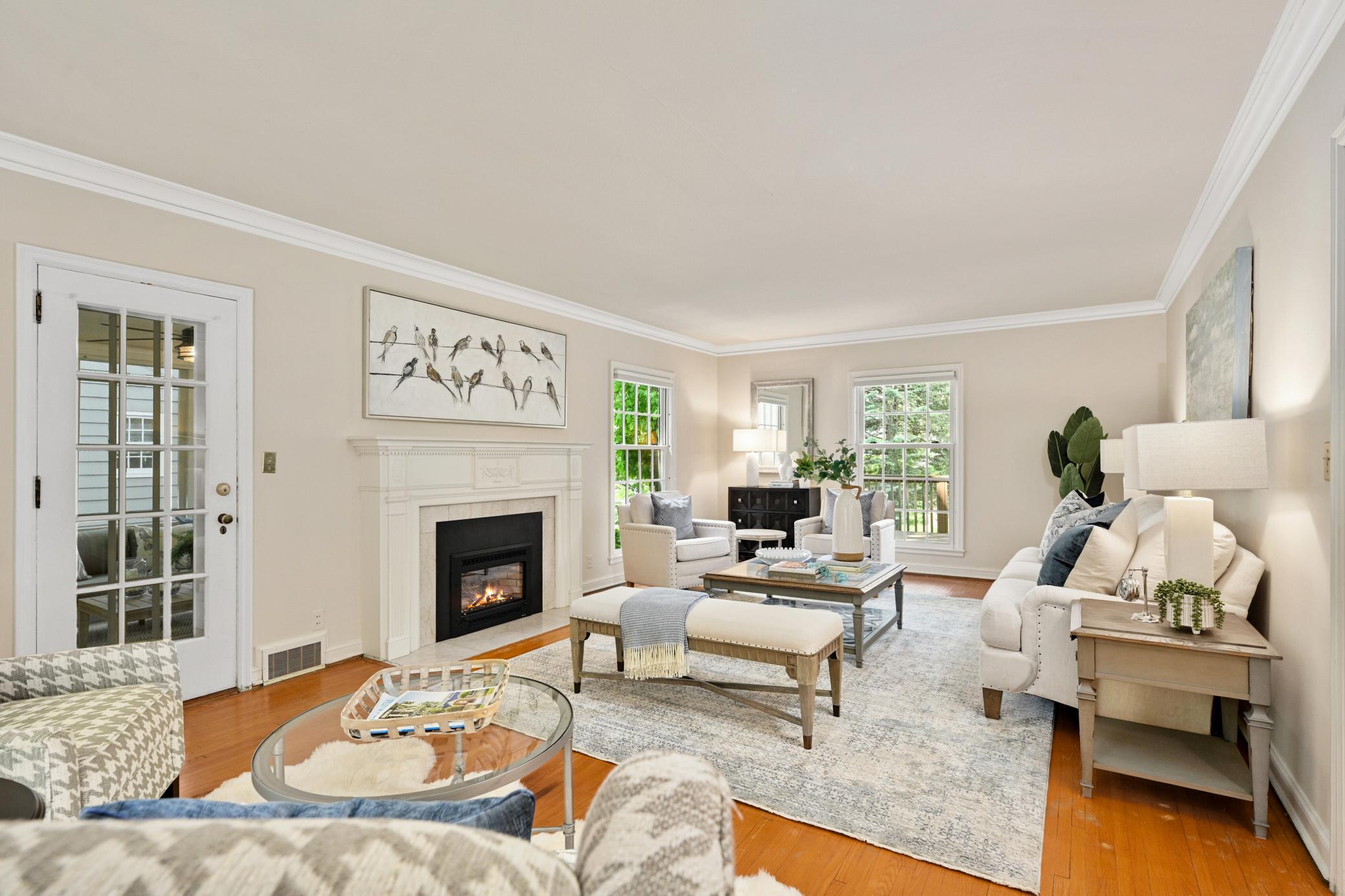 1427 W Minnehaha Parkway