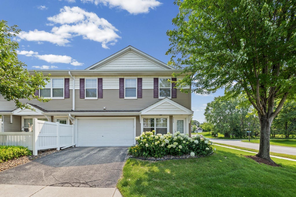 Photo of 3232 Oak View Drive, Woodbury, MN 55129 (MLS # 7090809)