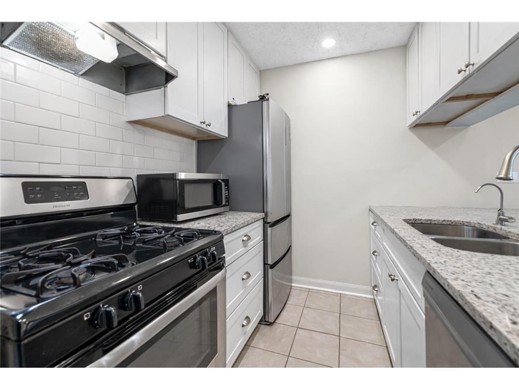 6016 Golden Valley Road