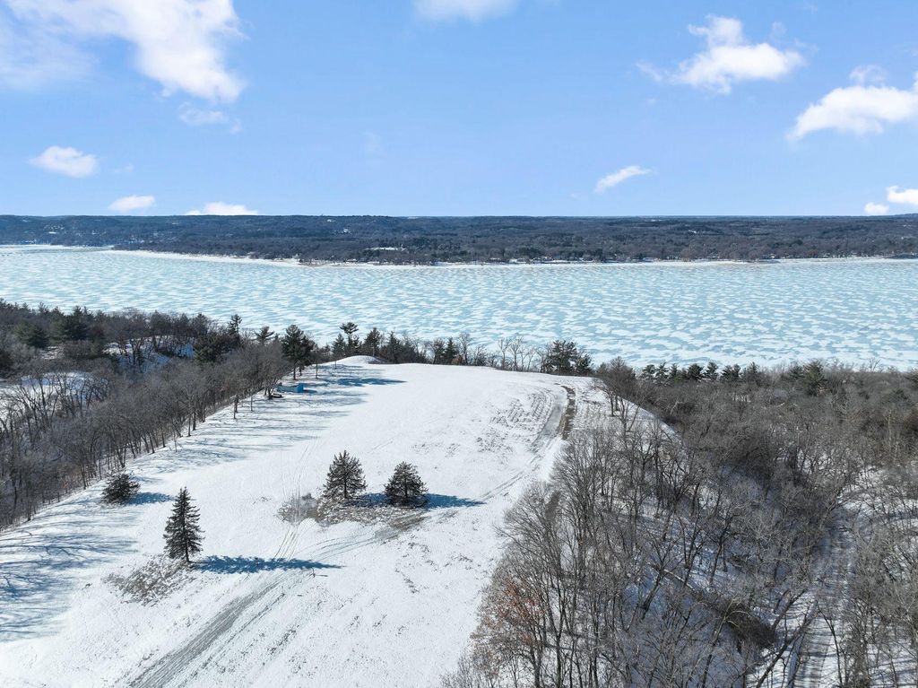 Photo of 258 Salishan Drive, Hudson, WI 54016 (MLS # 7061370)