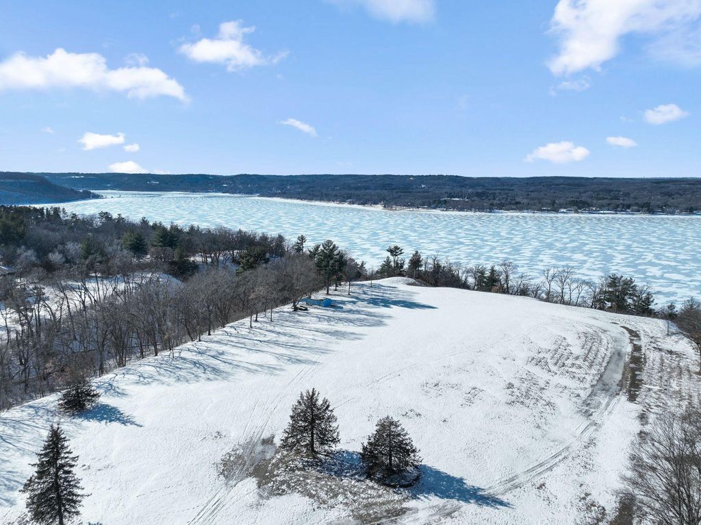 Photo of 258 Salishan Drive, Hudson, WI 54016 (MLS # 7061370)