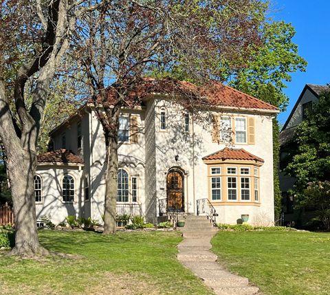 271 Mount Curve Boulevard Saint Paul MN 55105