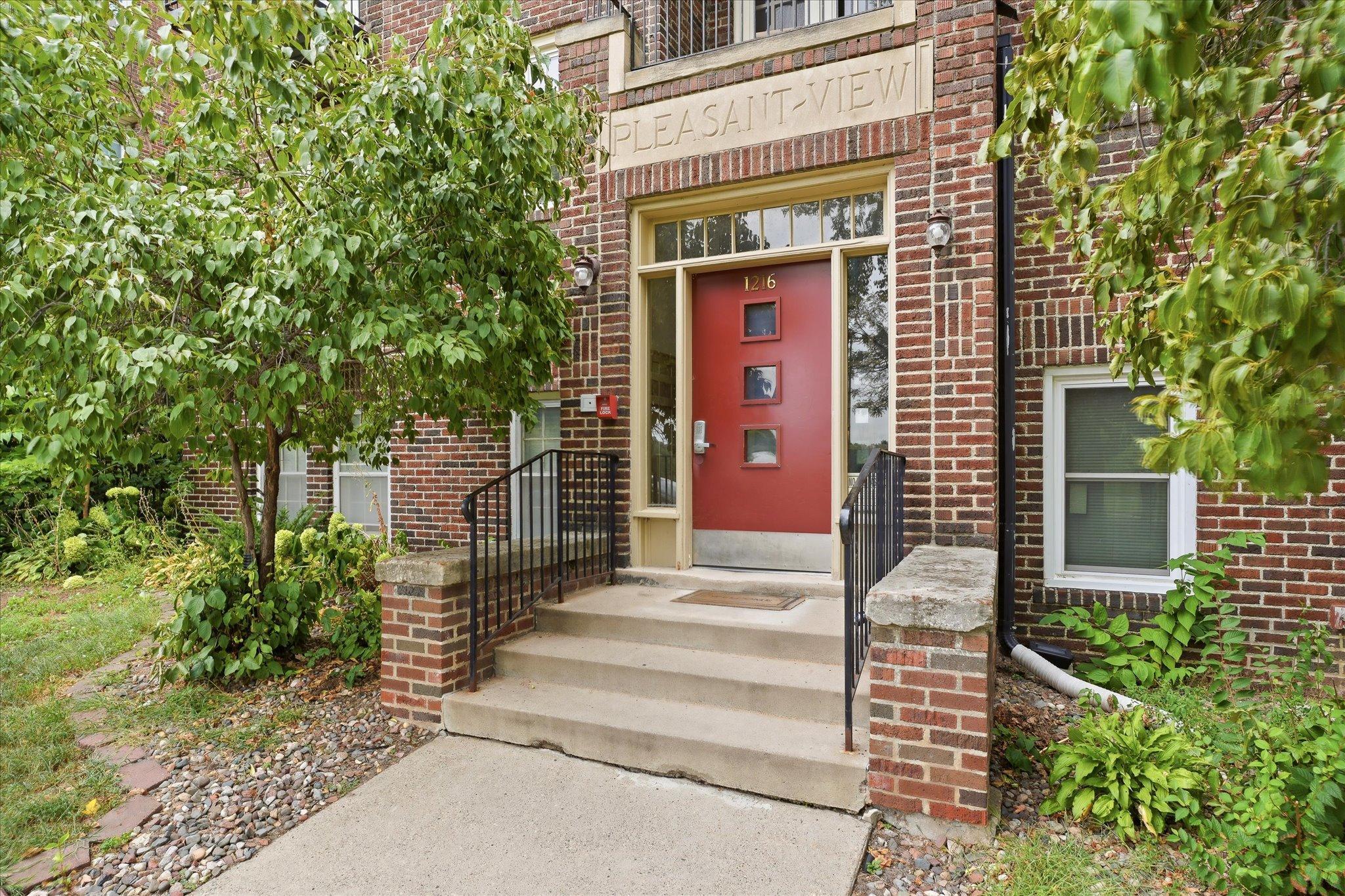 1216 Powderhorn Terrace 33
