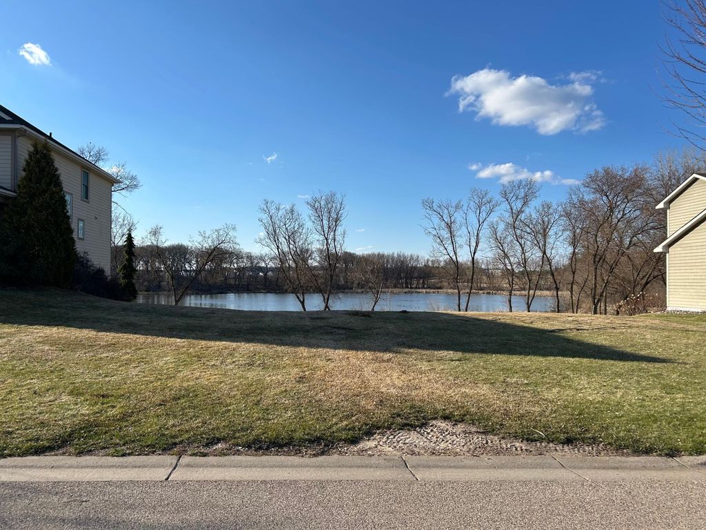 Photo of 8856 67th Street S, Cottage Grove, MN 55016 (MLS # 7057890)