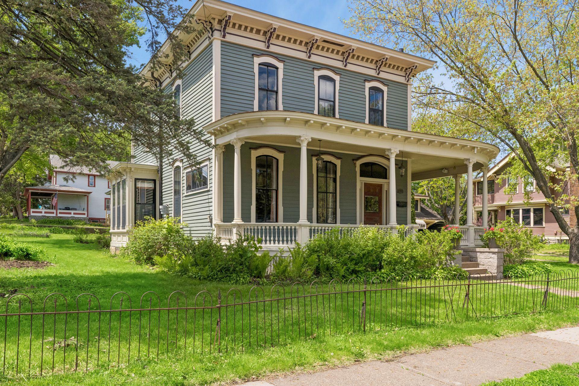 604 4th Street N
