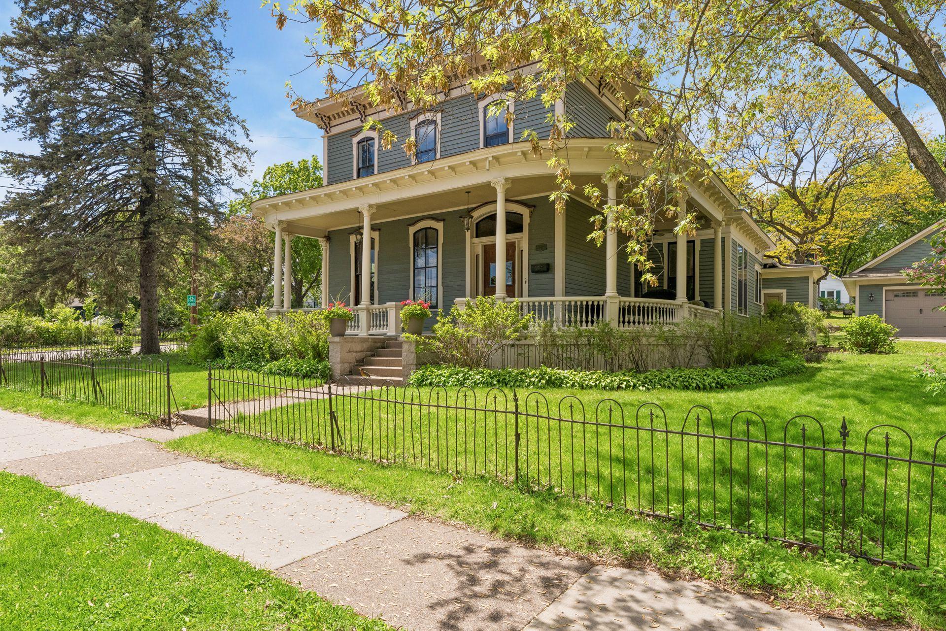 604 4th Street N