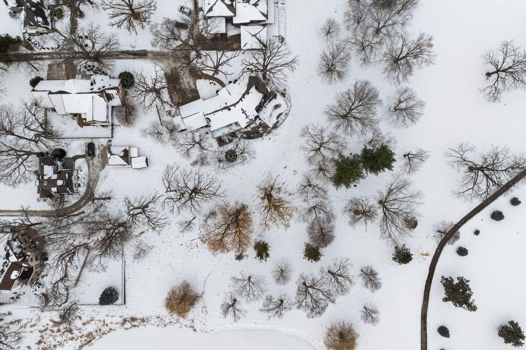 Photo of 701 4th Street SW, Austin, MN 55912 (MLS # 7001158)