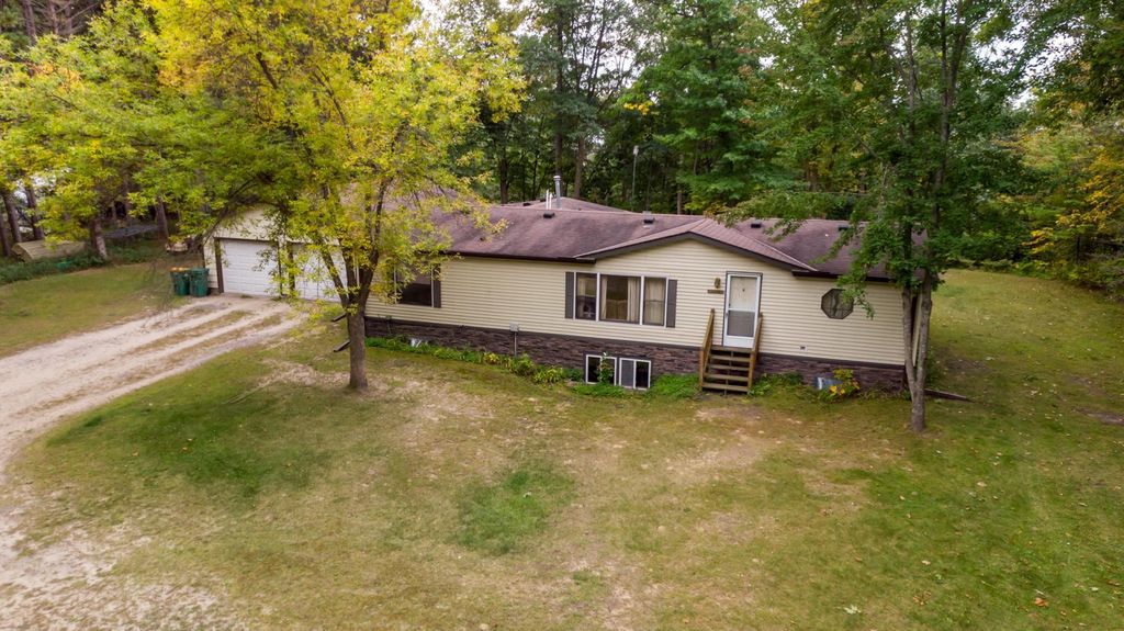 Photo of 9105 Dorothy Avenue, Brainerd, MN 56401 (MLS # 7017424)