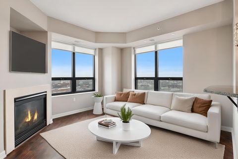 500 E Grant Street 1711 Minneapolis MN 55404