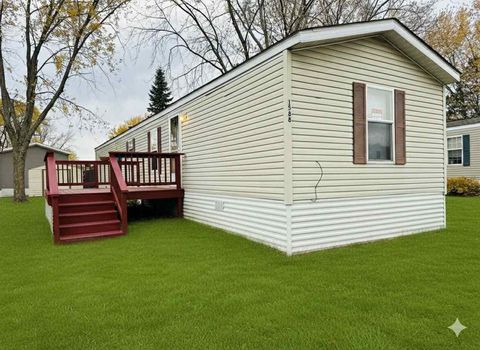 1588 Hall Shoreview MN 55126