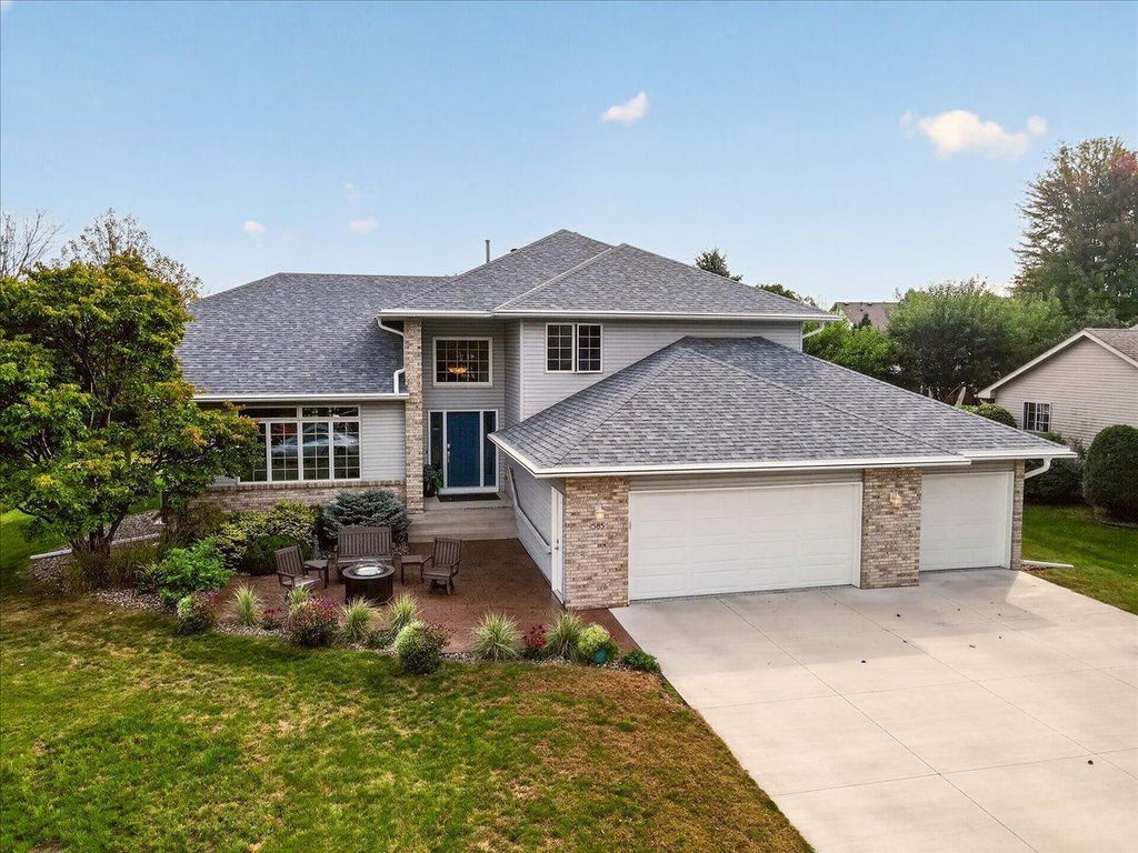 Photo of 1585 Monarch Street, Shakopee, MN 55379 (MLS # 7150151)