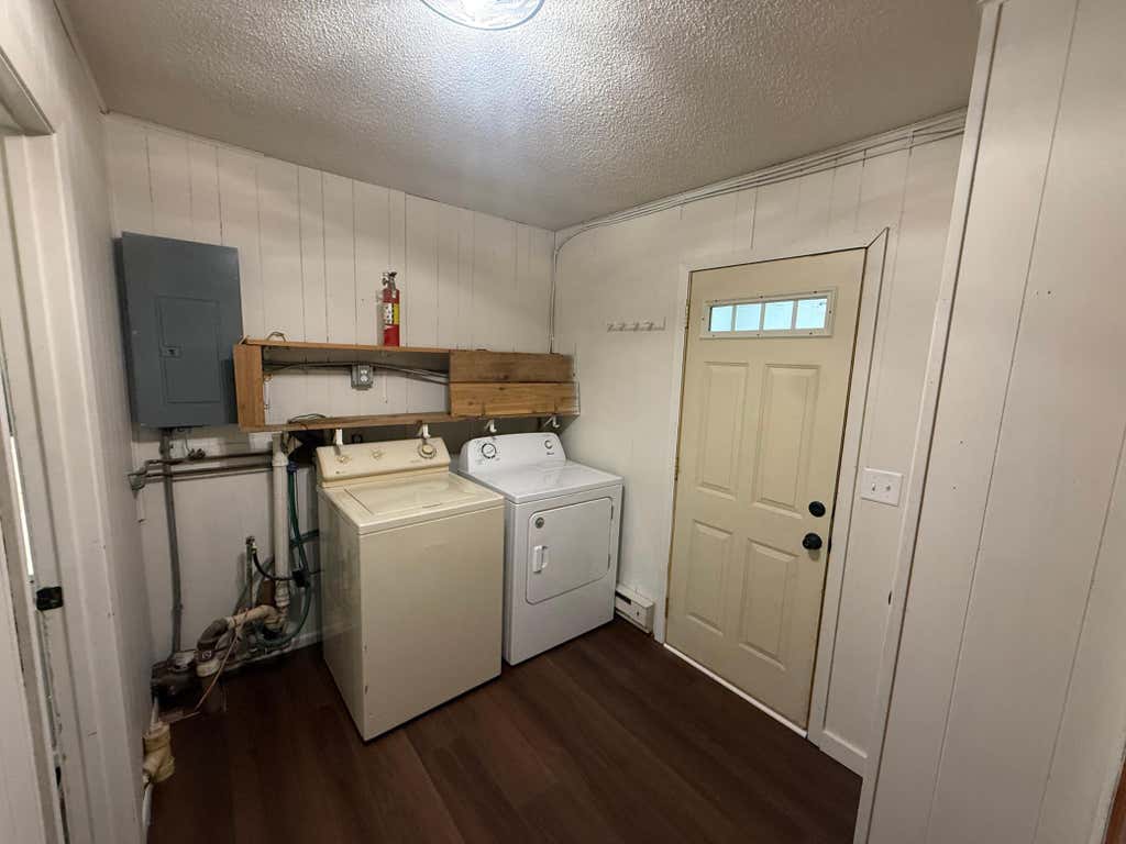 Photo of 722 11th Street NW, Willmar, MN 56201 (MLS # 7112670)