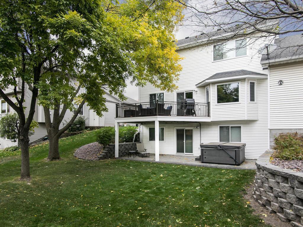 562 Westwind Avenue
