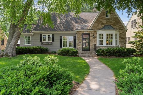 1870 Eleanor Avenue Saint Paul MN 55116