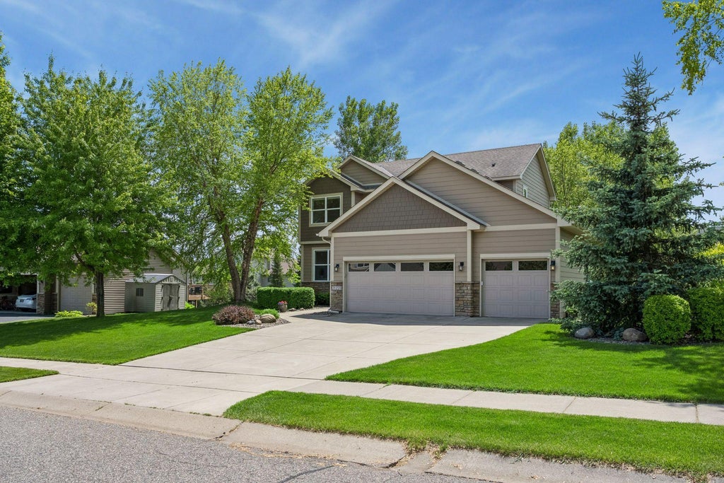 Photo of 21221 Foxtail Lane, Rogers, MN 55374 (MLS # 7072320)