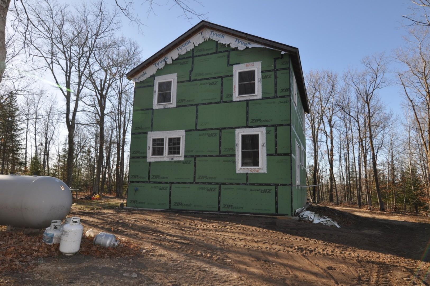 1872 Buckshot Trail NW