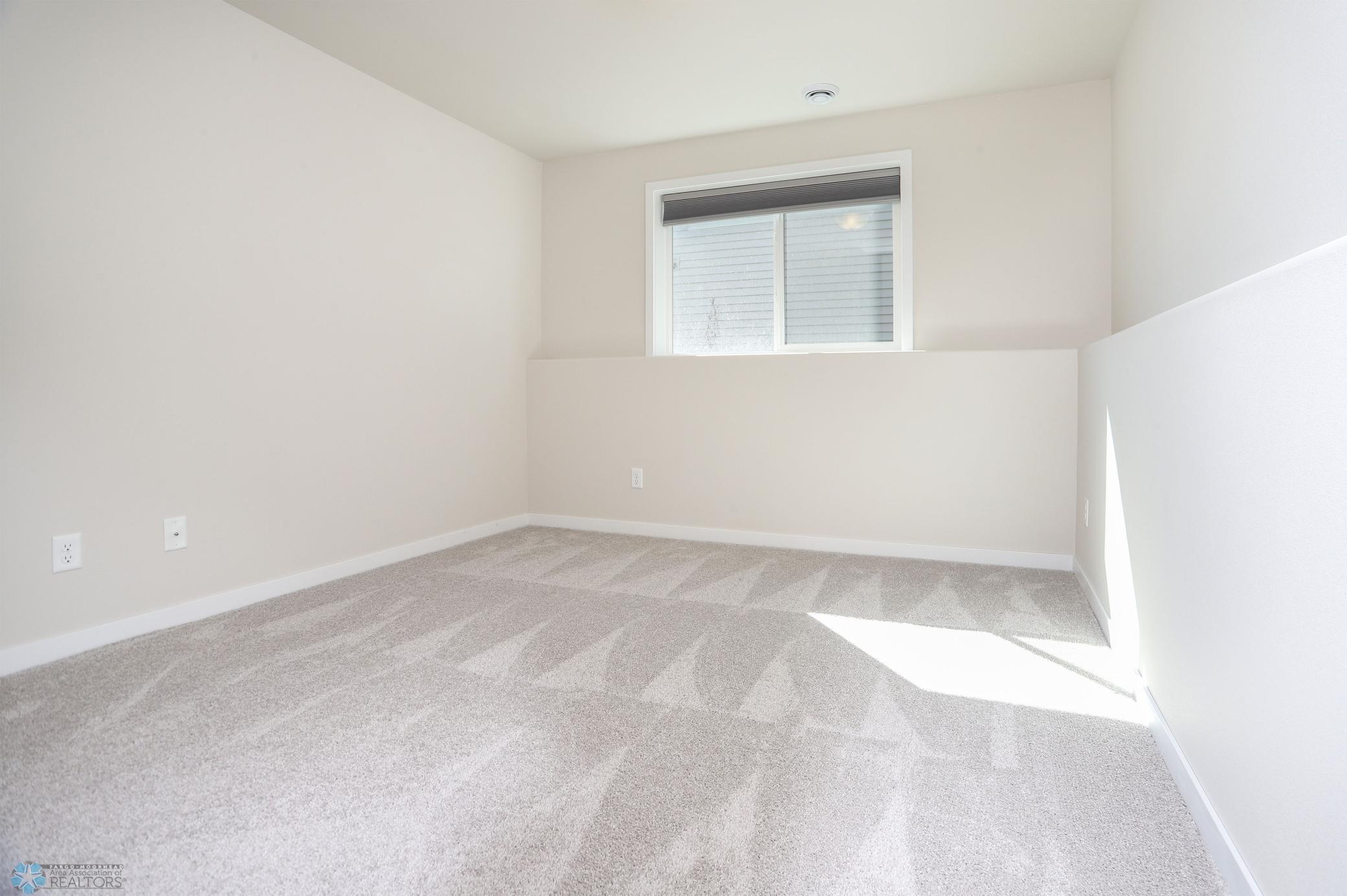 Horace, North Dakota 58047, United States, 3 Bedrooms Bedrooms, ,2 BathroomsBathrooms,Residential,Pending Sale,257269