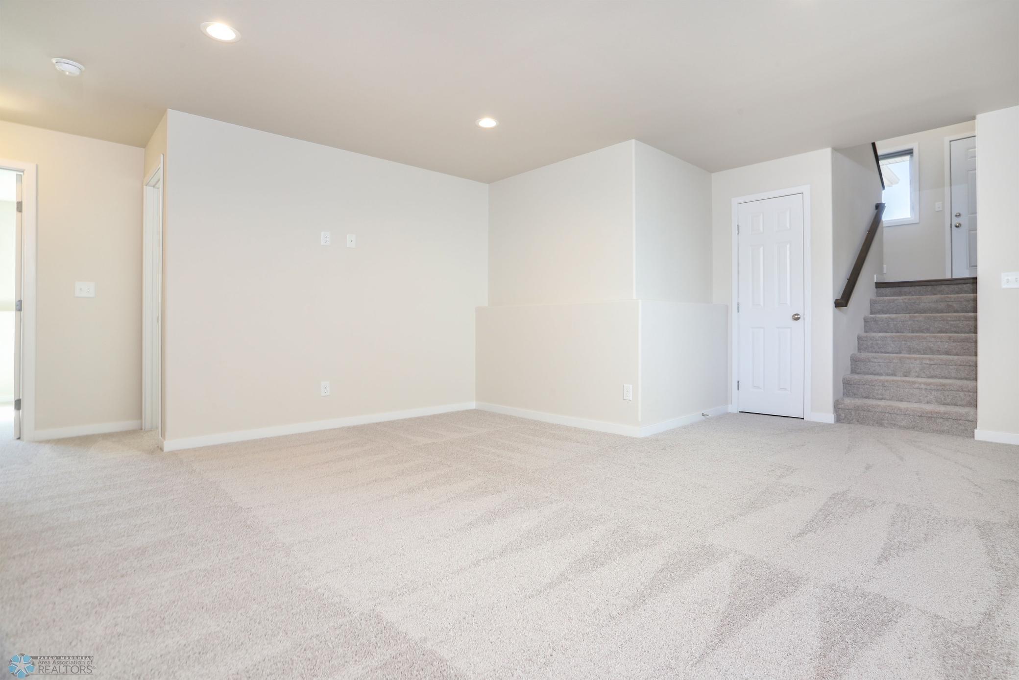 Horace, North Dakota 58047, United States, 3 Bedrooms Bedrooms, ,2 BathroomsBathrooms,Residential,Pending Sale,257269