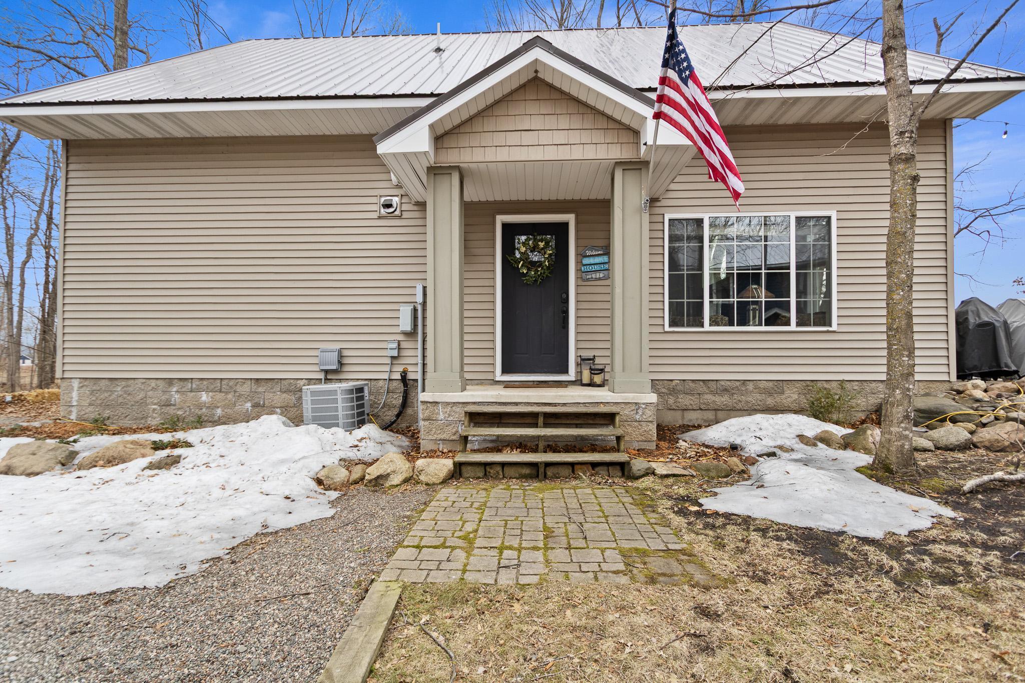 51628 Long Point Place