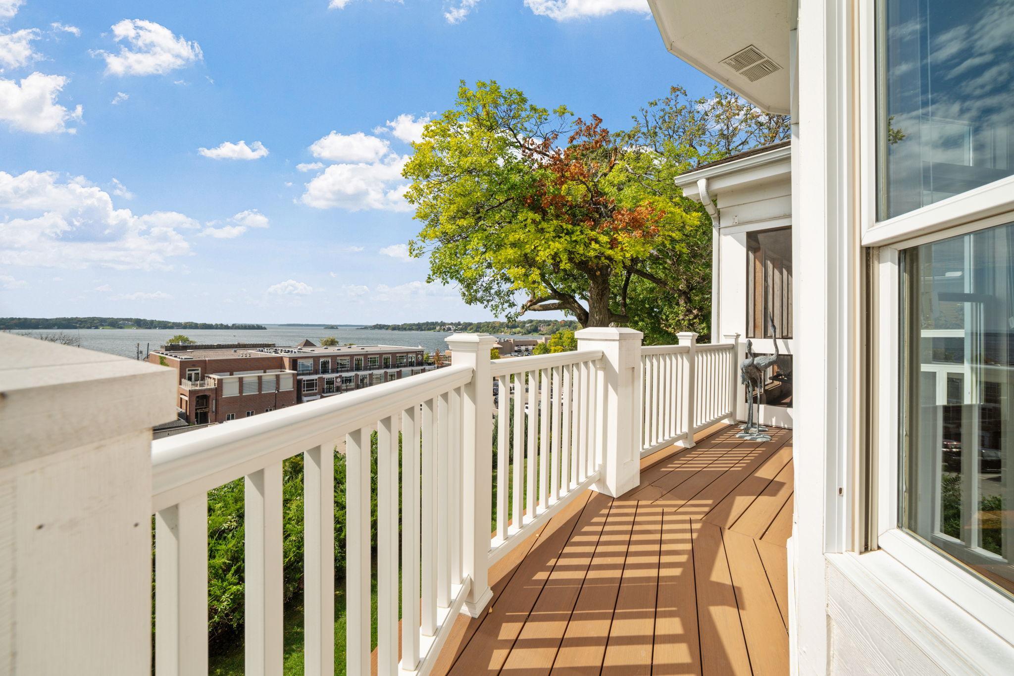 Wayzata, Minnesota, 55391, United States, 4 Bedrooms Bedrooms, ,3 BathroomsBathrooms,Residential,Active,2034253