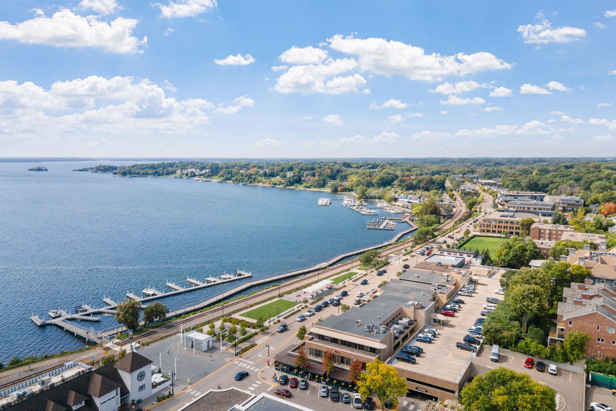 Wayzata, Minnesota, 55391, United States, 4 Bedrooms Bedrooms, ,3 BathroomsBathrooms,Residential,Active,2034253