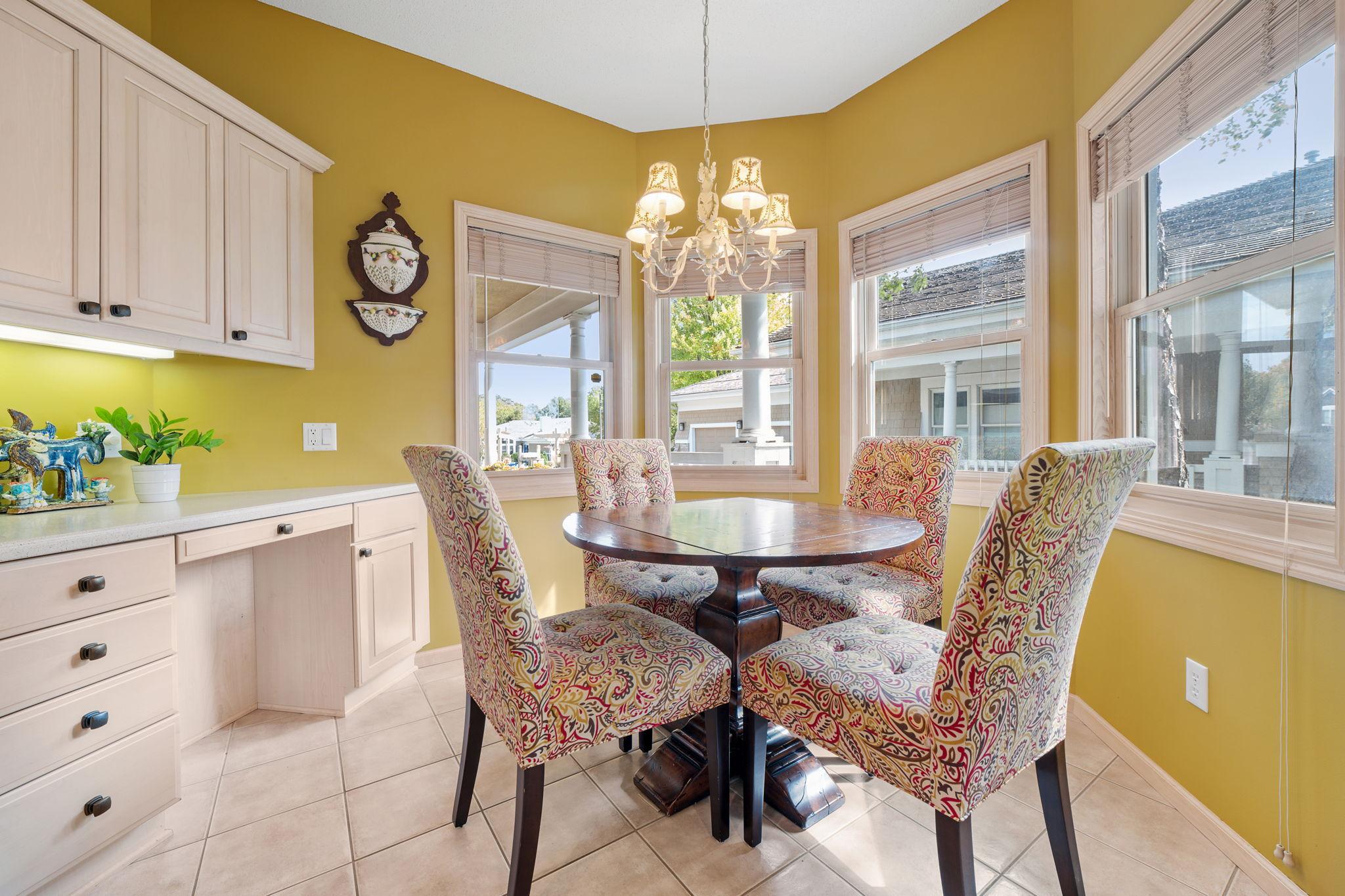 Wayzata, Minnesota, 55391, United States, 4 Bedrooms Bedrooms, ,3 BathroomsBathrooms,Residential,Active,2034253